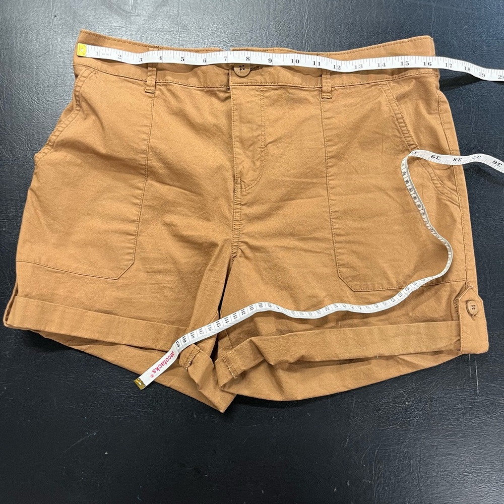 Social Standard (Sanctuary) shorts size large - Picture 2 of 7